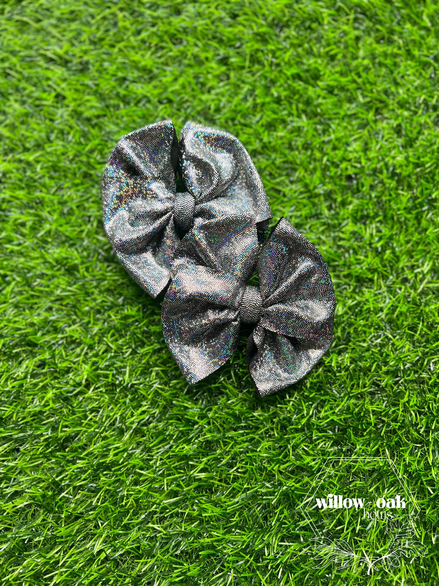black|silver holographic